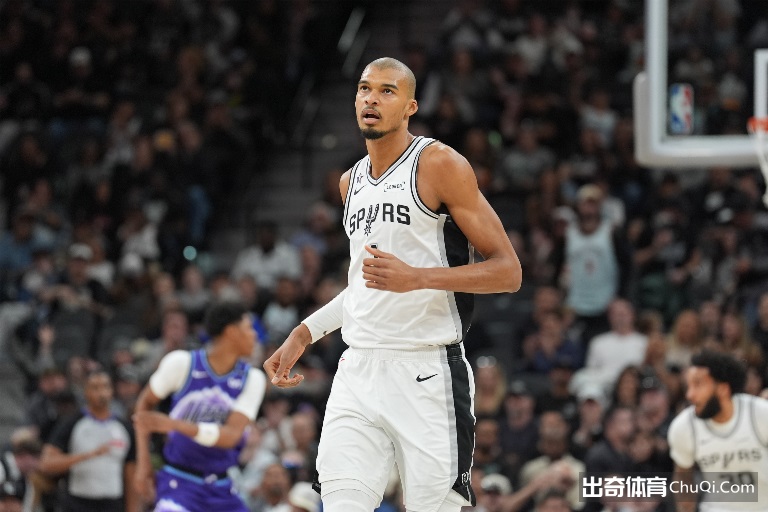 大乐透期号,专家推荐,北岸花园盛,千亿体育官网,APP下载,注册领彩金,官方网站,网站入口