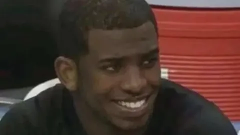 覃海洋春季游泳赛100米蛙泳58秒66夺冠，优势0.32秒。